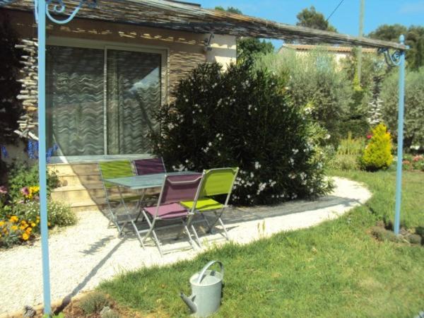 Entre Mer Et Campagne Le Beausset Exterior photo